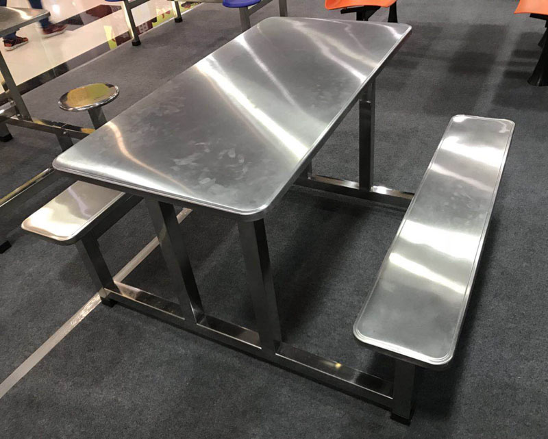 不锈钢餐桌椅2